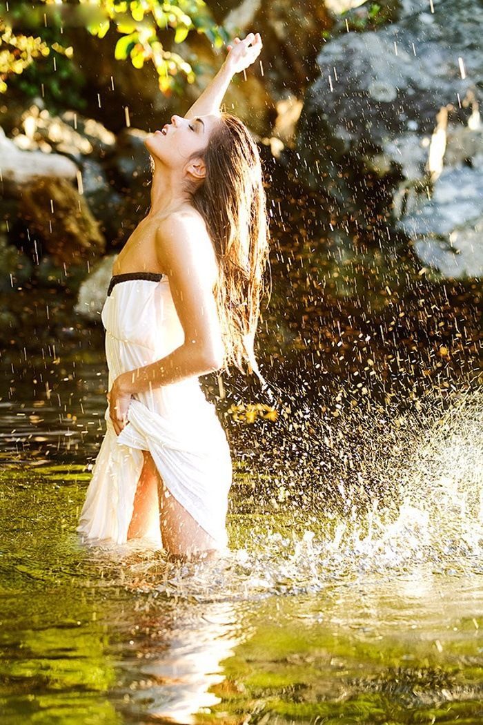 Marie Avgeropoulos in Birmingham