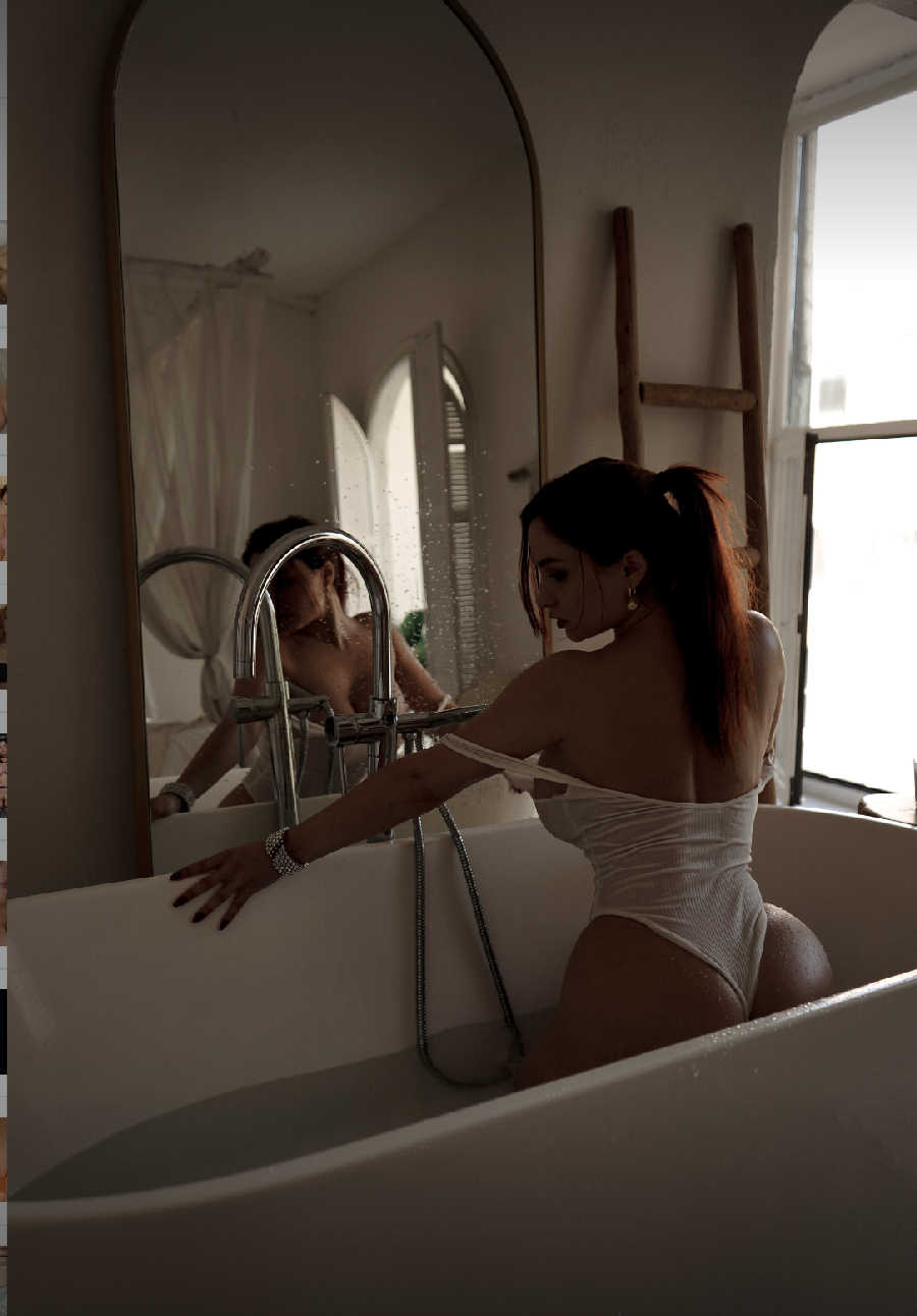 A playful frame from Miranda Faith nude — online in Birmingham