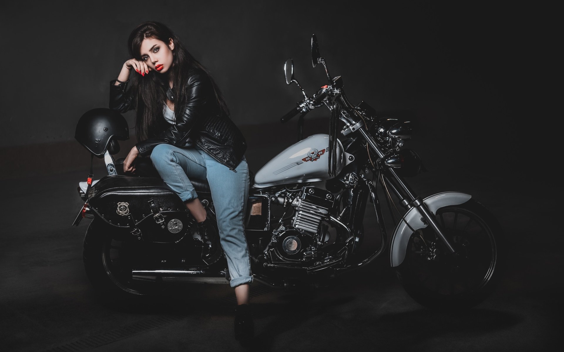 Biker girls: style and drive in Birmingham
