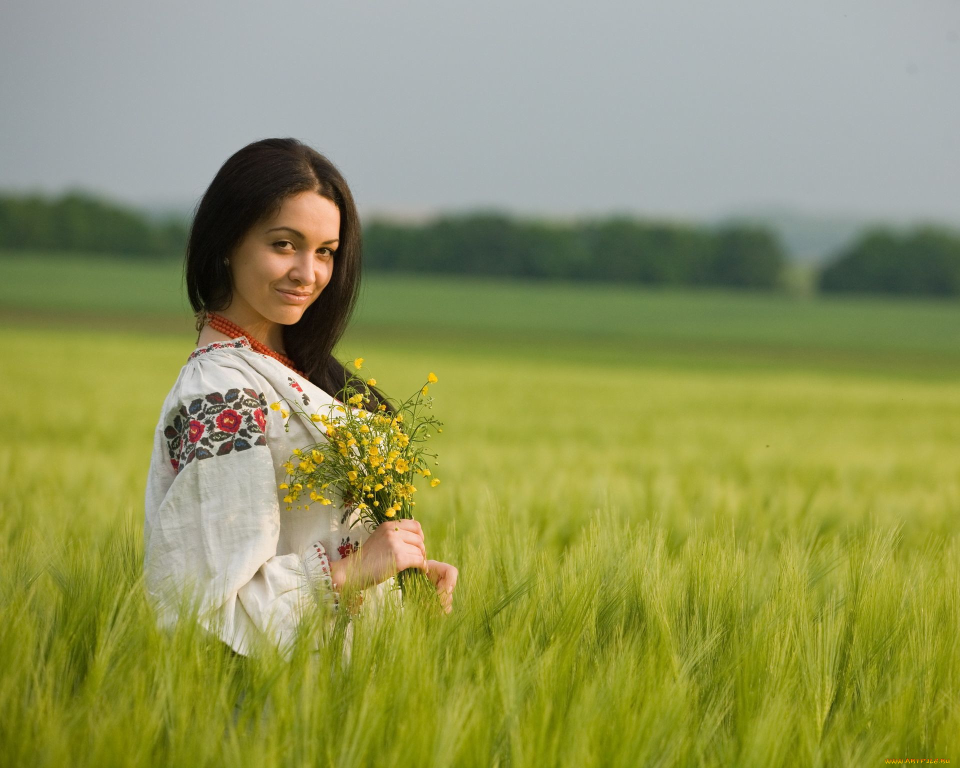 Women in Slavic costumes in Birmingham