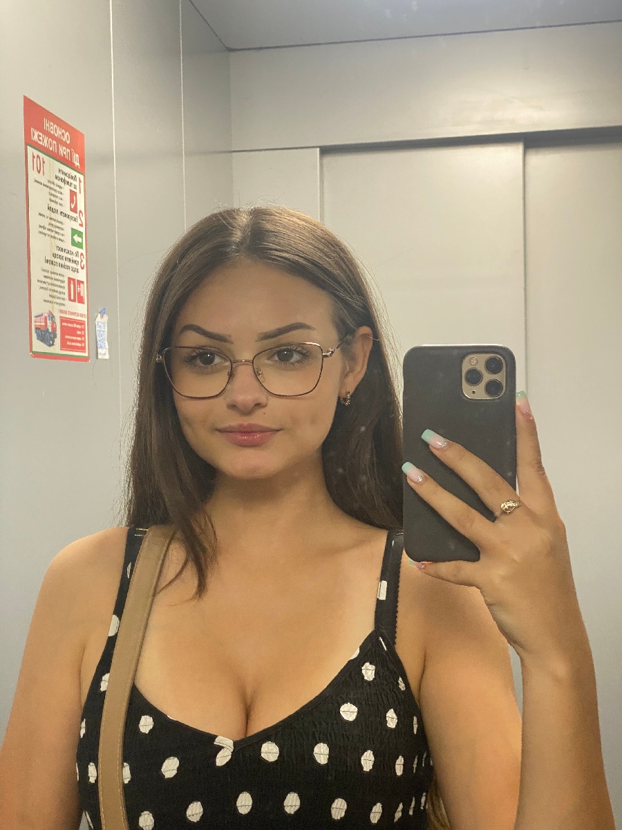 Sexy model Stacy in Birmingham